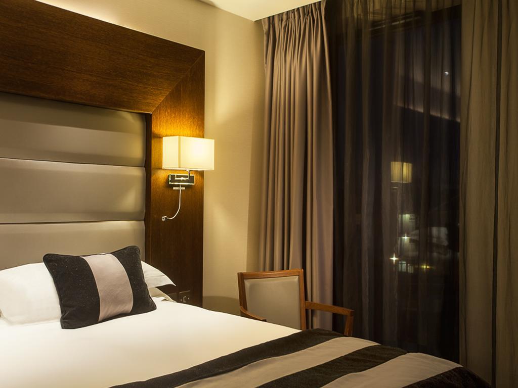 Hotel Park Grand Heathrow Hounslow Zewnętrze zdjęcie