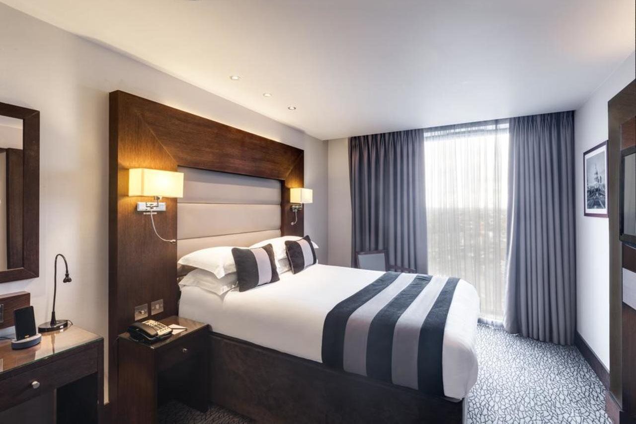 Hotel Park Grand Heathrow Hounslow Zewnętrze zdjęcie